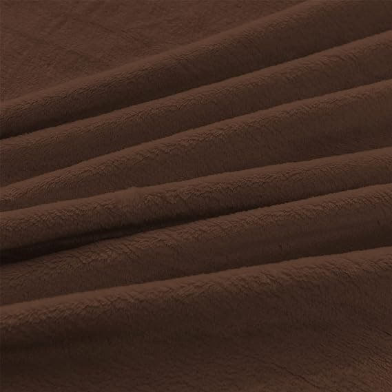 THE WATERPROOF BLANKET