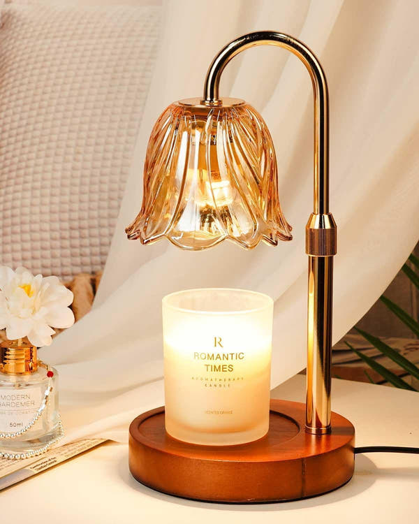 Cozy Flower Shaped Candle Warmer Lamp