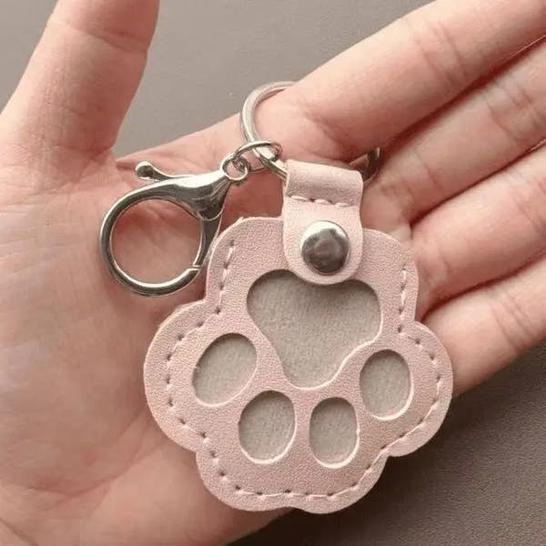 Memorial Leather Pet Hair Storage Bag Cat Paw Keychain