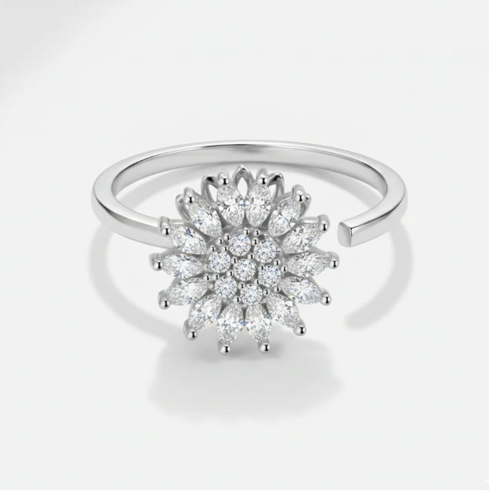 4Pcs Rings And Leather Jewelry Storage Box