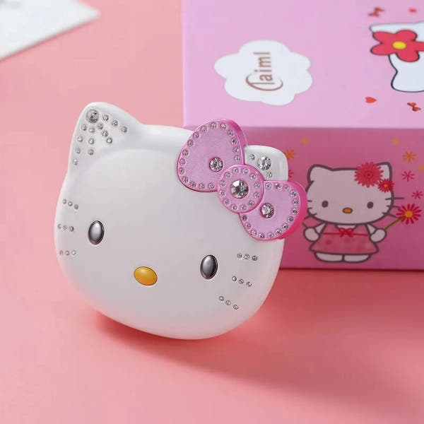 Hello Kitty Kawaii K688 Flip Phone